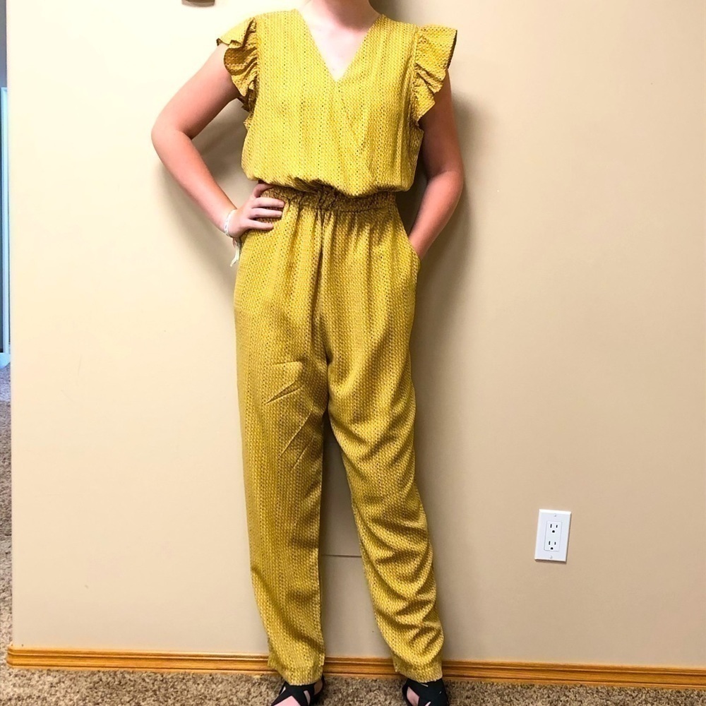 Ruffled Short Sleeve Pantsuit/Romper